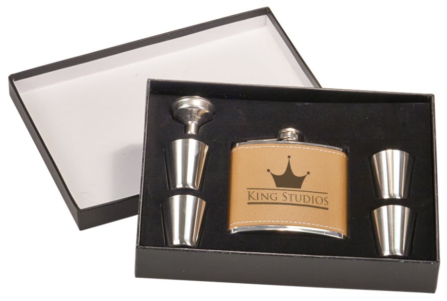 Flask gift set with four shot glasses